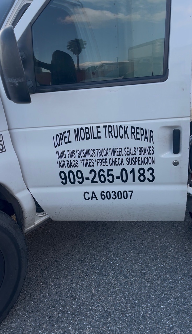 Lopez Mobile Truck Repair technician at work